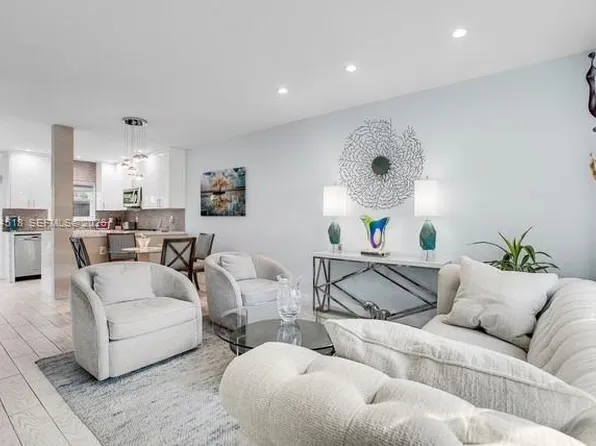 39 NE 20th Ct #9A, Wilton Manors, FL 33305
