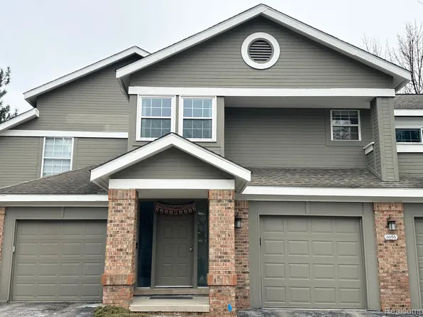 6655 Hearthside Ct, West Bloomfield, MI 48322