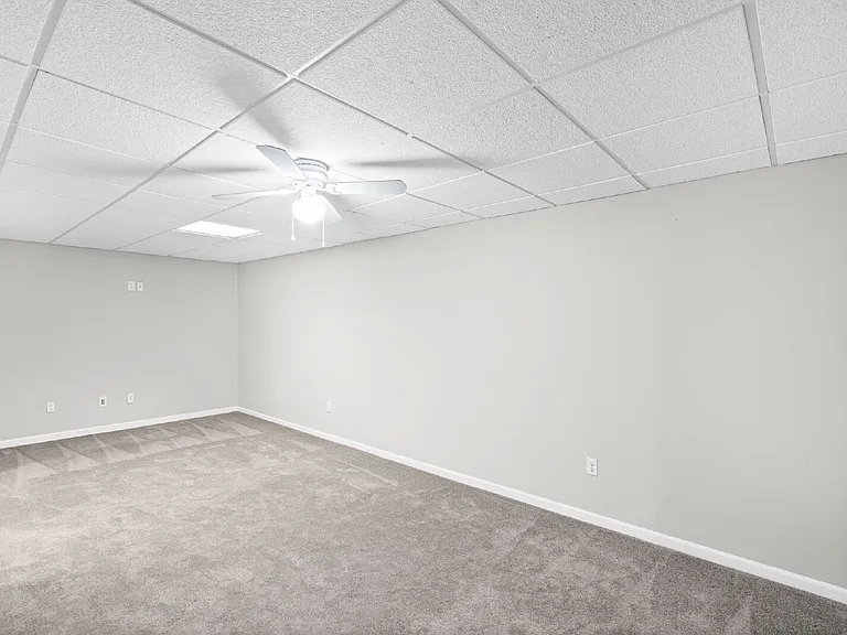 11355 Vedrines Dr — Photo 38