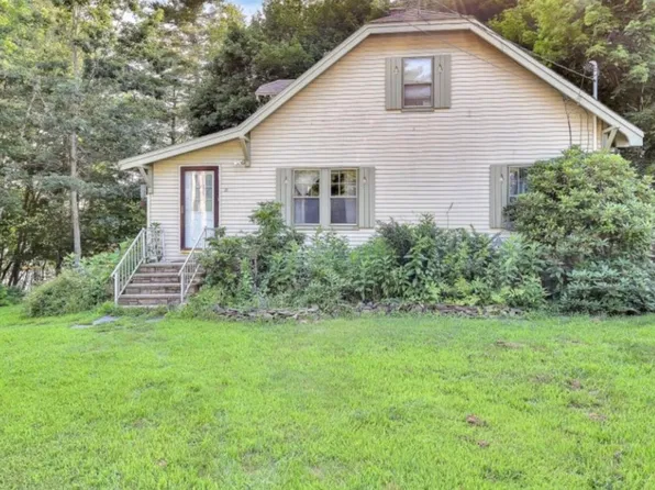 25 Welch Point Rd #1, Winthrop, ME 04364