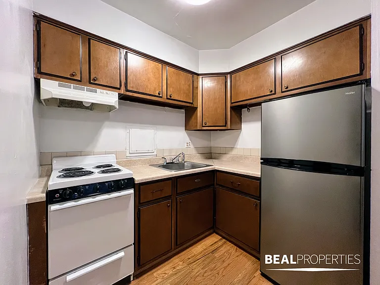 1446 N Dearborn St — Photo 20