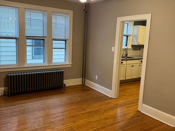 2nd image of 123 S Main Ave #3