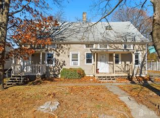 684 Old Post Rd, Edison, NJ 08817