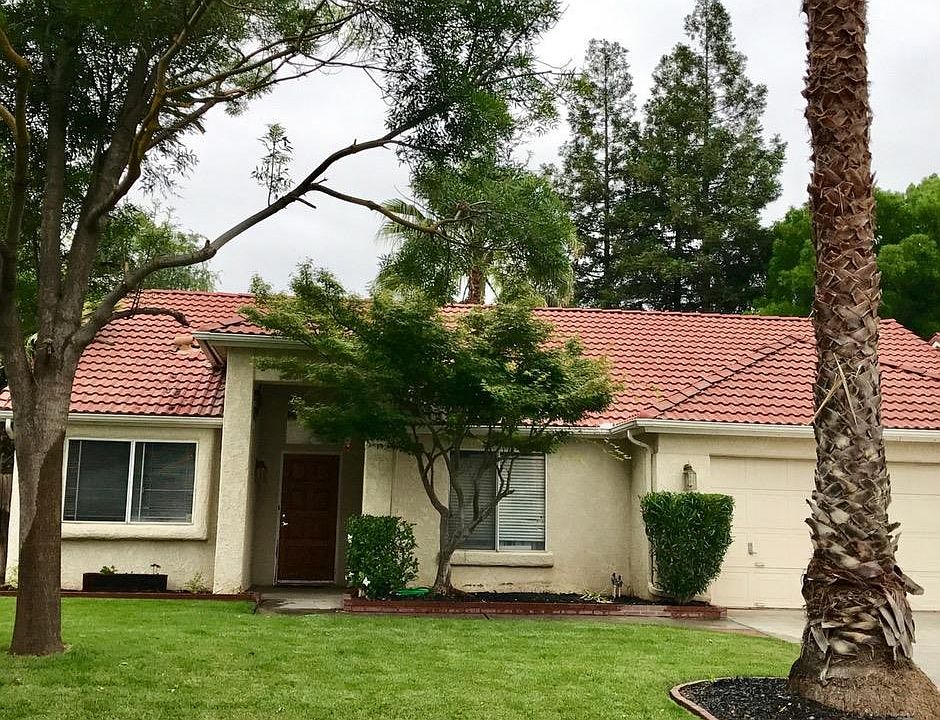 1st image of 6429 N El Capitan Ave