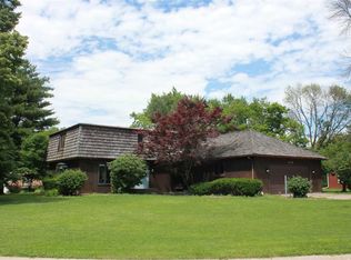 318 Oakview Terrace Dr, Aledo, IL 61231