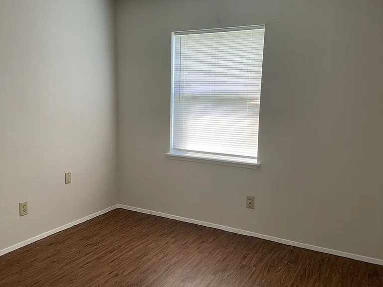 3905 Seven Gables St — Photo 14