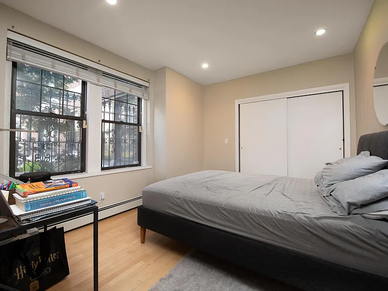 64 Queensberry St #101 — Photo 7