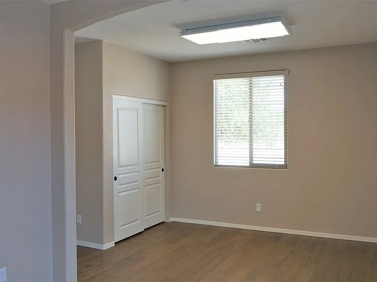1858 Prairie Grass Dr — Photo 33