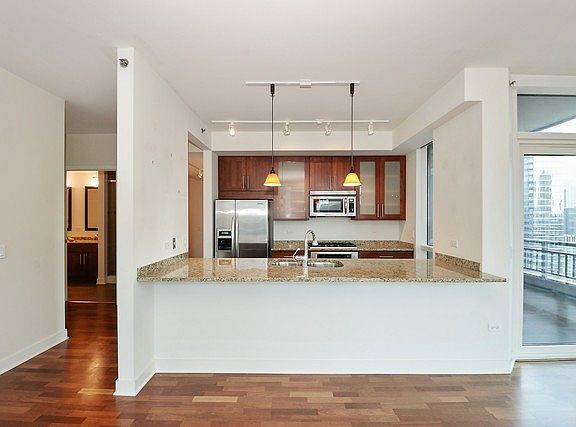 4th image of 505 N McClurg Ct APT 3906