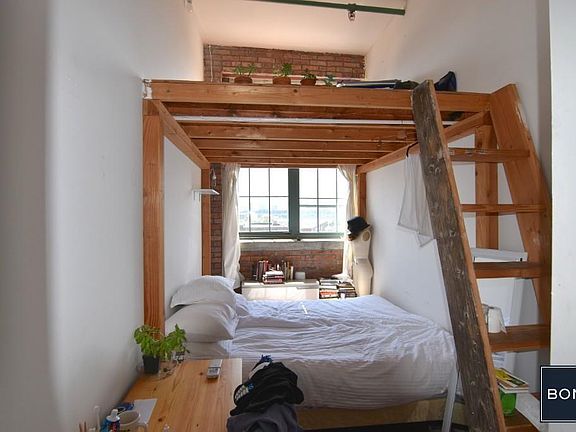 2nd image of 239 Banker St APT 4L