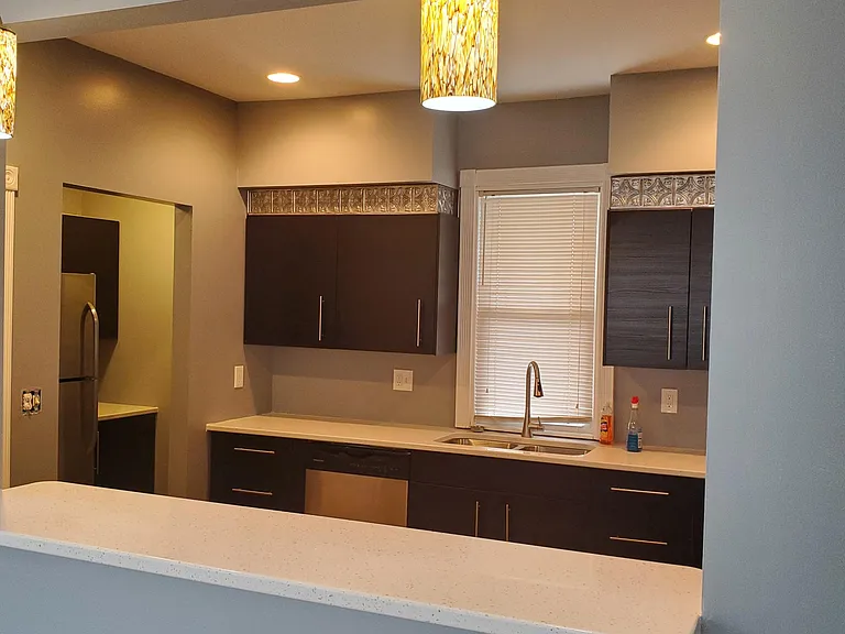 3561 Howard St — Photo 13