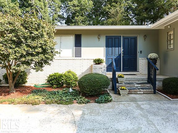4th image of 4228 Bonaparte Dr