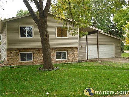 Completely remodeled- great location!