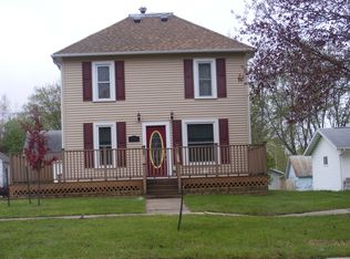 317 2nd St NE, Grand Meadow, MN 55936