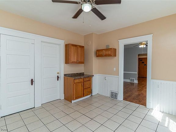 5th image of 3614 W 50th St