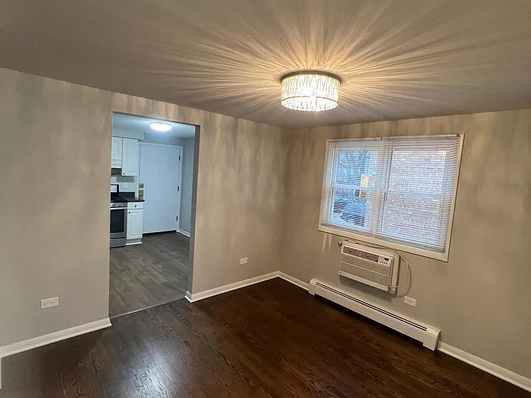 6022 N Avondale Ave #2N — Photo 8