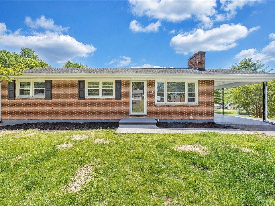 1st image of 119 Camelia Dr