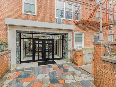 5730 Mosholu Avenue N #2B, Bronx, NY, 10471