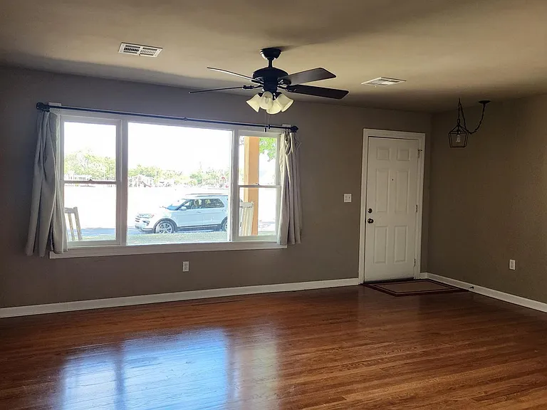 2514 NW 46th St — Photo 15