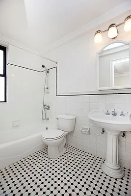 Rented by Jade Stone Real Estate Consulting | media 22