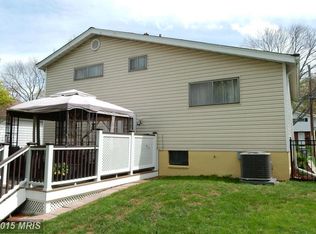 5915 Holland Rd, Rockville, MD 20851