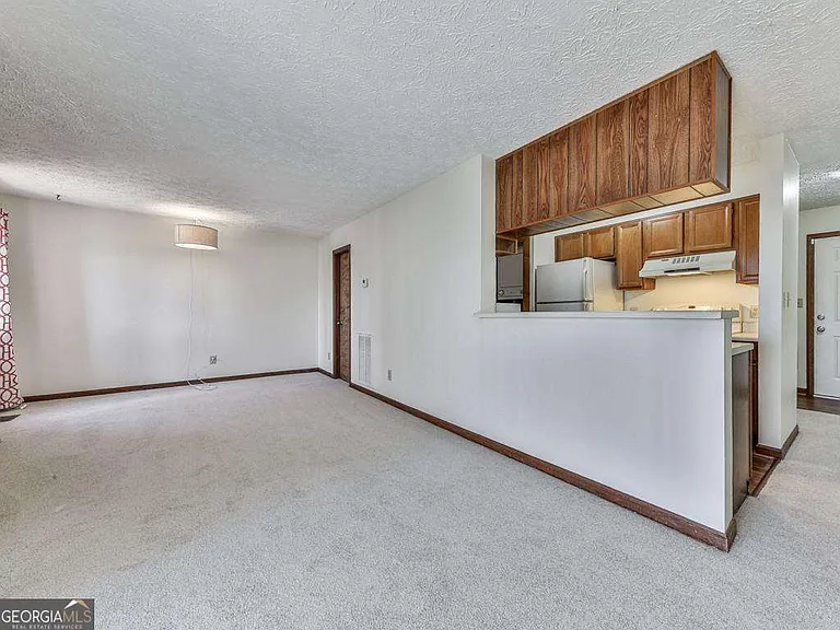 1101 Fairway Oaks — Photo 15