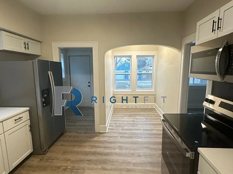 2165 N Harding St — Photo 5