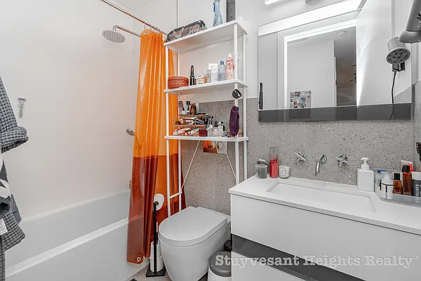 Rented by Stuyvesant Heights Realty Corp | media 8