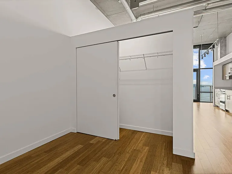 Walton Lofts — Photo 10