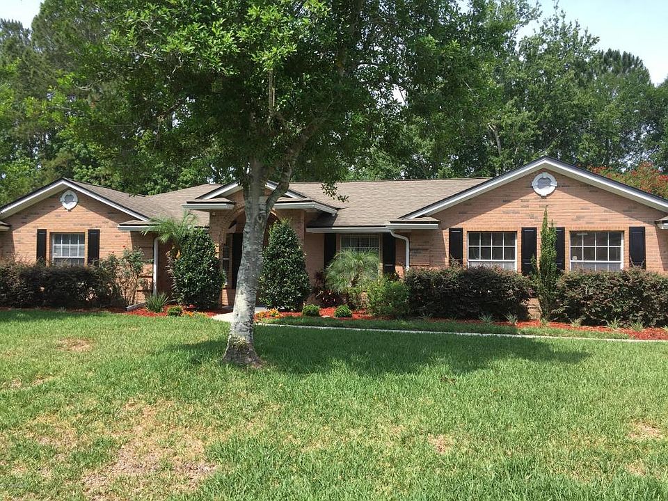 1st image of 1828 Lakedge Dr