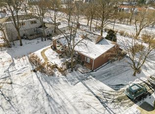 779 Happ Rd, Northfield, IL 60093