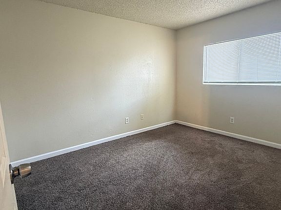 4th image of 29-109 Faun Ln #E