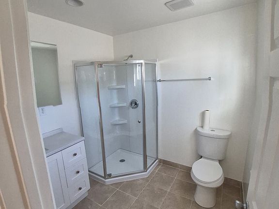 5th image of 734 Karesh Ave #2-6