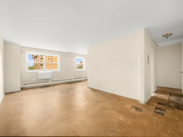 175 Willoughby Street image 1 of 11