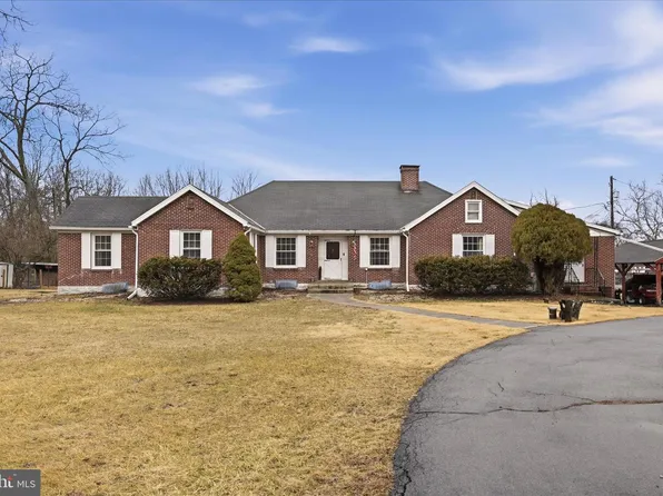 8238 Dam 4 Rd #4, Williamsport, MD 21795