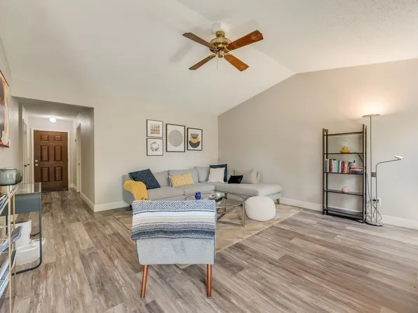 1833 Alonsdale Dr, Garland, TX 75040