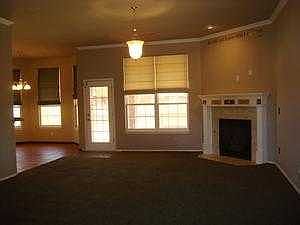 Living room/dining