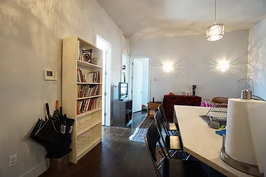 Rented by Rennit Inc.