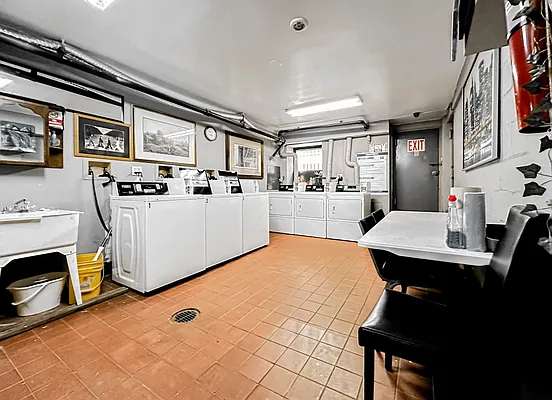 Rented by Metropolitan Property Group | media 22