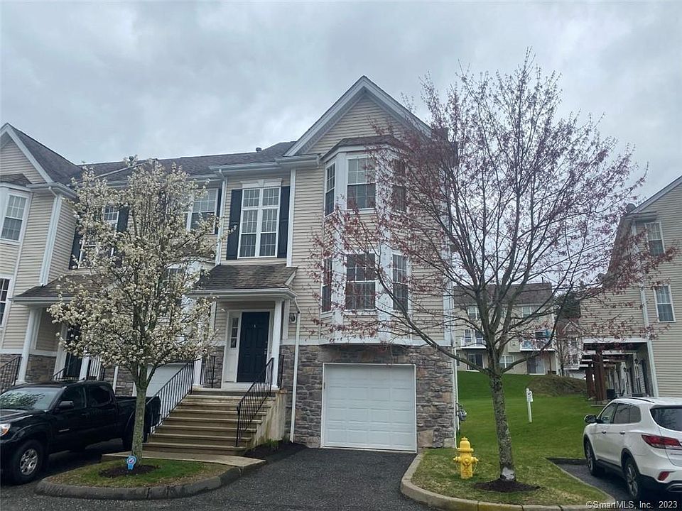 1st image of 1305 Sienna Dr