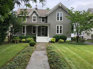 49 Leigh St, Clinton, NJ 08809