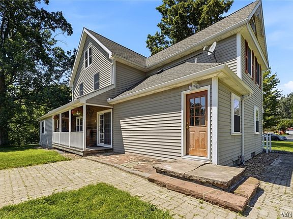 4th image of 5778 Tonawanda Creek Rd