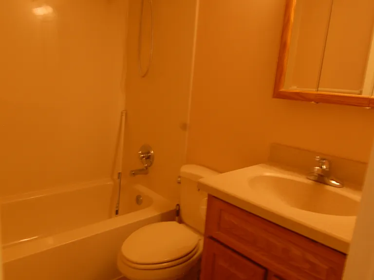 102 Deerpath Dr #B — Photo 9