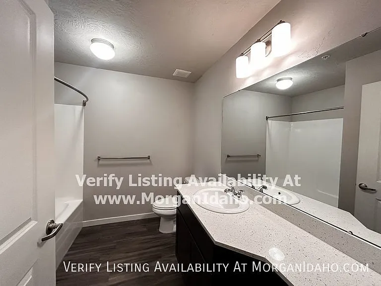 1025 S Elder St #204 — Photo 4