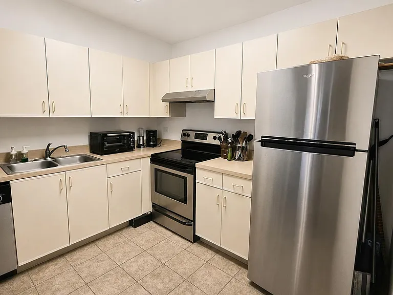 3650 N 56th Ave #520 — Photo 3