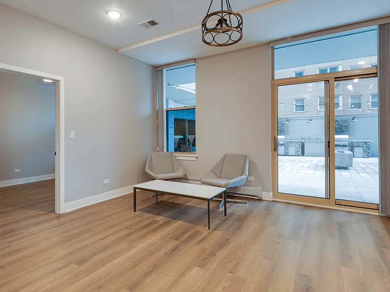The Bryn - 5600 N Sheridan Rd — Photo 25