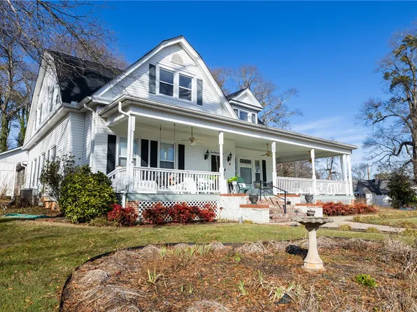 711 NE Main St, Easley, SC 29640