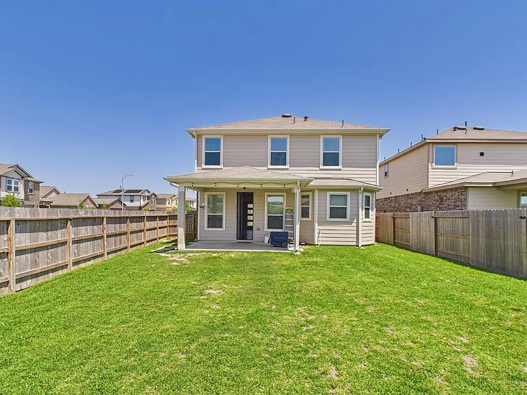 15643 Fellswood Dr — Photo 28