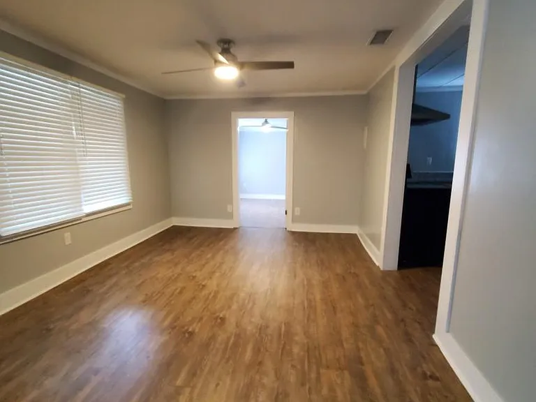 1909 Cowan Ave — Photo 19