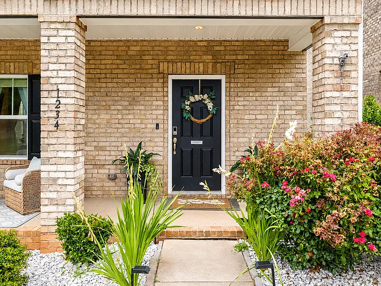 1234 Colgher St — Photo 3